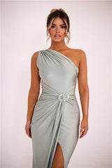 Shiny Brooch Inclined Shoulder Sleeveless Backless Split Maxi Dress